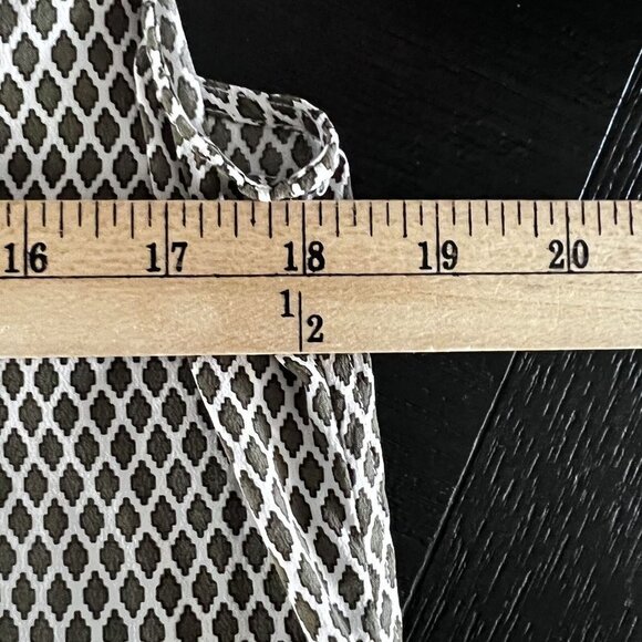 Equipment Femme Womens Blouse Box Sleevless Black White Size M - Picture 10 of 12